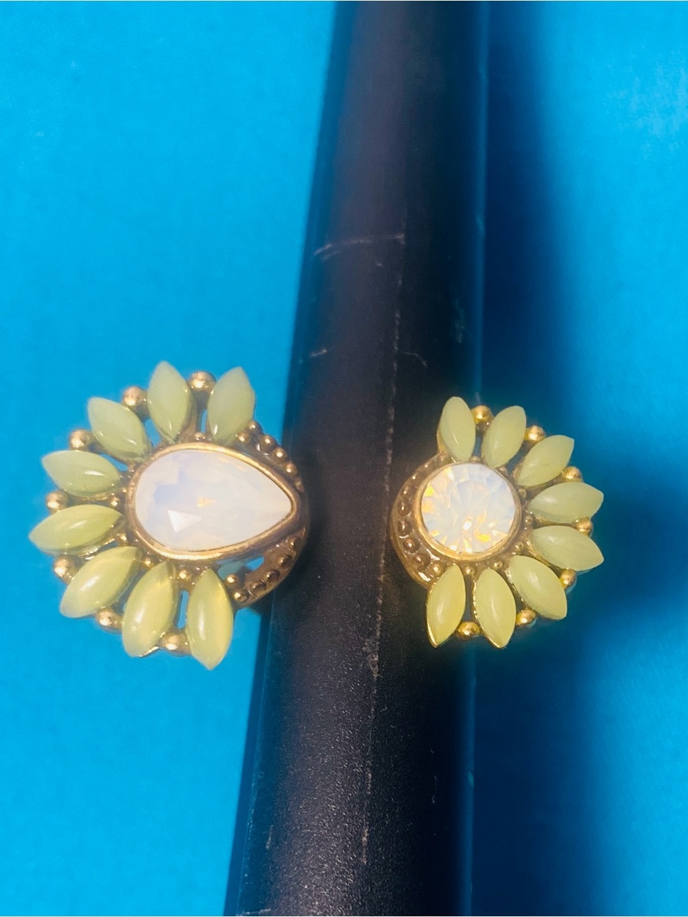 Stella & Dot Gold-Tone Lemon Yellow Floral Crystal Ring Adj Size